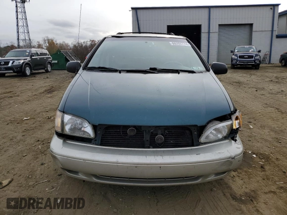 1998 Toyota Sienna LE with VIN 4T3ZF13C2WU002953, listed as a Copart auction lot 80202774 with 259,683 mi miles and Salvage Title. Bid and sale history available at carsss.com. Image 5.