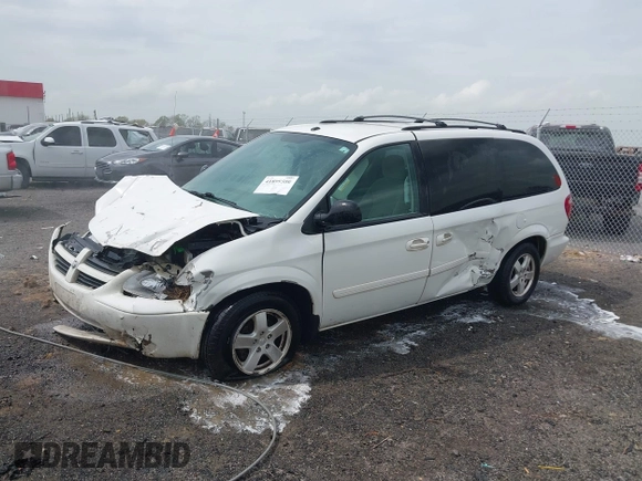 2006 Dodge Grand Caravan SXT z VIN 2D4GP44L56R883696, wystawiony jako IAAI lot #41899580 z przebiegiem 127 874 mil mil oraz . Historia ofert i sprzedaży dostępna na DreamBid. Obrazek 19.