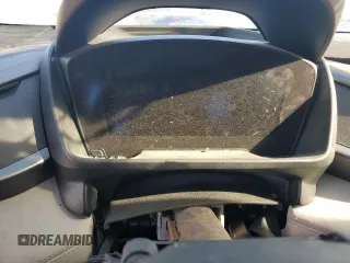 2015 BMW i8 z VIN WBY2Z2C51FV392594, wystawiony jako Copart lot #42561715 z przebiegiem Nie podano mil oraz Szkoda całkowita • Salvage title. Historia ofert i sprzedaży dostępna na DreamBid. Obrazek 9.