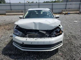 2016 Volkswagen Jetta SEL Premium with VIN 3VWL17AJ9GM210837, listed as a Copart auction lot 60285165 with 79,650 mi miles and Salvage title. Bid and sale history available at DreamBid. Image 5.