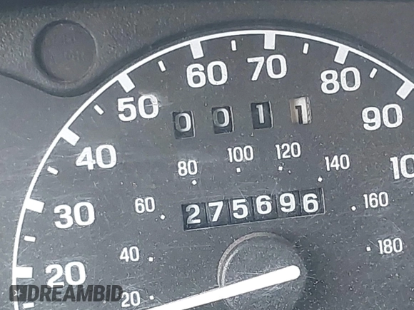 2001 Ford Ranger XL z VIN 1FTYR14U81PA01840, wystawiony jako IAAI lot #42262983 z przebiegiem 275 696 mil mil oraz . Historia ofert i sprzedaży dostępna na DreamBid. Obrazek 16.