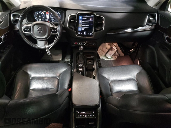 2016 Volvo XC90 T6 Momentum with VIN YV4A22PK2G1044567, listed as a Copart auction lot 51712435 with 77,896 mi miles and Salvage Title. Bid and sale history available at DreamBid. Image 8.