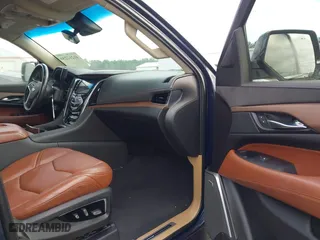 2019 Cadillac Escalade Luxury with VIN 1GYS3BKJXKR346874, listed as a IAAI auction lot 41212250 with 56,221 mi miles. Bid and sale history available at carsss.com. Image 5.