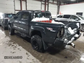2009 Toyota Tacoma with VIN 3TMLU42N79M027885, listed as a IAAI auction lot 41146330 with 261,832 mi miles and . Bid and sale history available at DreamBid. Image 3.