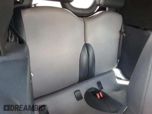 2008 MINI Convertible с VIN WMWRF33538TG18650, выставлен на аукционе Copart как лот 55820245 с пробегом 100 980 миль миль и Списание • Salvage title. История ставок и продаж доступна на DreamBid. Изображение 10.