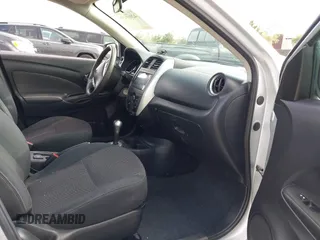 2015 Nissan Versa SV with VIN 3N1CN7AP0FL829247, listed as a IAAI auction lot 42068439 with 177,040 mi miles. Bid and sale history available at carsss.com. Image 5.