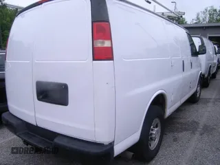2015 Chevrolet Express Cargo with VIN 1GCWGFCF8F1156699, listed as a IAAI auction lot 42631336 with 175,760 mi miles and . Bid and sale history available at DreamBid. Image 14.