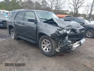 2014 Toyota 4Runner Limited with VIN JTEBU5JR4E5162629, listed as a IAAI auction lot 41265652 with 152,961 mi miles. Bid and sale history available at carsss.com. Image 1.