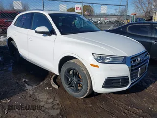 2018 Audi Q5 Premium with VIN WA1ANAFY6J2077898, listed as a IAAI auction lot 41753231 with 86,156 mi miles. Bid and sale history available at carsss.com. Image 1.