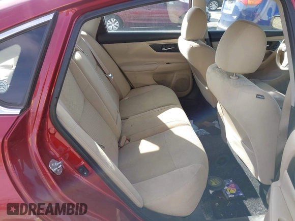 2015 Nissan Altima 2.5 SV with VIN 1N4AL3AP8FC470251, listed as a IAAI auction lot 41504848 with 182,901 mi miles. Bid and sale history available at carsss.com. Image 8.