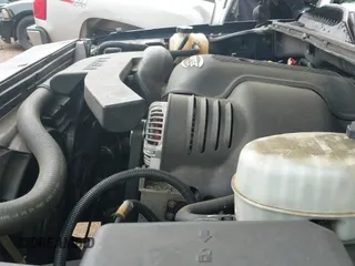 2005 Cadillac Escalade с VIN 1GYEK63N05R137527, выставлен на аукционе IAAI как лот 42602282 с пробегом 119 105 миль миль и . История ставок и продаж доступна на DreamBid. Изображение 12.