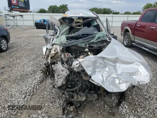 2017 Nissan Rogue SV z VIN KNMAT2MV3HP525943, wystawiony jako Copart lot #67040194 z przebiegiem Nie podano mil oraz Szkoda całkowita • Salvage title. Historia ofert i sprzedaży dostępna na DreamBid. Obrazek 5.