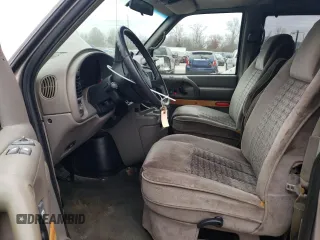2002 Chevrolet Astro Cargo Van YF7 Upfitter with VIN 1GBDM19X52B111599, listed as a Copart auction lot 43682335 with 107,393 mi miles and Salvage Title. Bid and sale history available at carsss.com. Image 7.