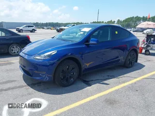 2024 Tesla Model Y с VIN 7SAYGDED5RF015208, выставлен на аукционе IAAI как лот 42723983 с пробегом 10 223 миль миль и . История ставок и продаж доступна на DreamBid. Изображение 19.