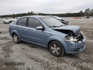 2007 Chevrolet Aveo LS z VIN KL1TD56607B126715, wystawiony jako Copart lot #85206134 z przebiegiem 85 420 mil mil oraz Szkody całkowita. Historia ofert i sprzedaży dostępna na DreamBid. Obrazek 4.