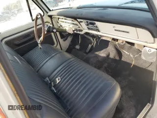 1971 Ford F-250 z VIN F25YRL61251, wystawiony jako Copart lot #49845945 z przebiegiem 28 252 mil mil oraz Szkoda całkowita • Salvage title. Historia ofert i sprzedaży dostępna na DreamBid. Obrazek 8.
