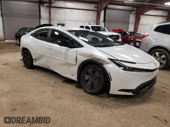 2024 Toyota Prius LE with VIN JTDADABUXR3017172, listed as a Copart auction lot 46892175 with 1,027 mi miles and Clean Title. Bid and sale history available at carsss.com. Image 4.