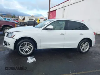 2015 Audi Q5 Premium Plus with VIN WA1DGAFPXFA043040, listed as a IAAI auction lot 41773280 with 103,168 mi miles. Bid and sale history available at carsss.com. Image 14.