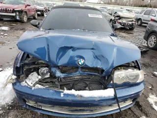 2003 BMW 3 Series 330Ci with VIN WBABS53453EV90537, listed as a Copart auction lot 44604935 with 143,530 mi miles and Salvage Title. Bid and sale history available at carsss.com. Image 5.