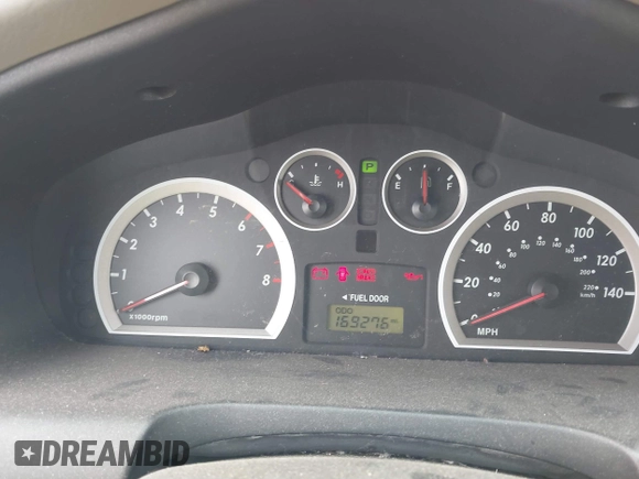 2005 Hyundai Santa Fe GLS with VIN KM8SC73E45U898713, listed as a IAAI auction lot 41791364 with 169,276 mi miles. Bid and sale history available at carsss.com. Image 7.