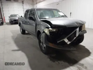 2007 Nissan Frontier SE z VIN 1N6AD09U17C412383, wystawiony jako IAAI lot #41517469 z przebiegiem 247 713 mil mil oraz . Historia ofert i sprzedaży dostępna na DreamBid. Obrazek 1.