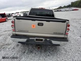 2003 Chevrolet Silverado 1500 LT with VIN 2GCEC19TX31107629, listed as a Copart auction lot 69929784 with 321,909 mi miles and Salvage Title. Bid and sale history available at carsss.com. Image 6.