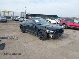 2016 Ford Mustang EcoBoost z VIN 1FA6P8TH9G5244707, wystawiony jako IAAI lot #41839853 z przebiegiem 92 783 mil mil oraz . Historia ofert i sprzedaży dostępna na DreamBid. Obrazek 1.