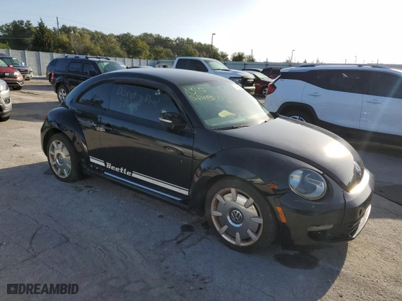 2012 Volkswagen Beetle 2.5L w/Sun PZEV with VIN 3VWJP7ATXCM642208, listed as a Copart auction lot 77436764 with 0 mi miles and Clean Title. Bid and sale history available at carsss.com. Image 4.