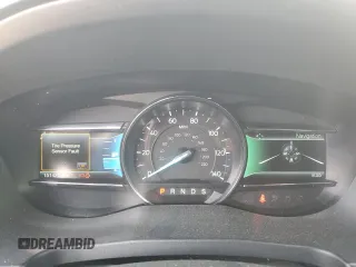 2016 Ford Explorer XLT z VIN 1FM5K8D85GGC56971, wystawiony jako Copart lot #54338825 z przebiegiem 151 420 mil mil oraz Szkoda całkowita • Salvage title. Historia ofert i sprzedaży dostępna na DreamBid. Obrazek 9.