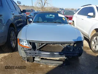 2003 BMW Z4 3.0i с VIN 4USBT53463LU04915, выставлен на аукционе IAAI как лот 41675402 с пробегом 69 036 миль миль и . История ставок и продаж доступна на DreamBid. Изображение 12.
