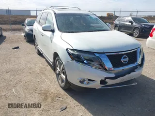 2016 Nissan Pathfinder SL with VIN 5N1AR2MM9GC660500, listed as a IAAI auction lot 41373298 with 129,496 mi miles and . Bid and sale history available at DreamBid. Image 1.