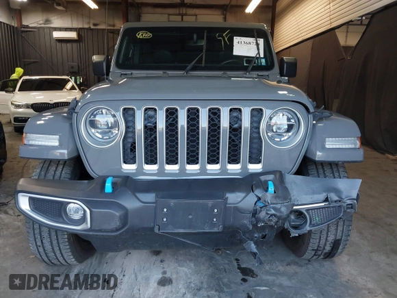 2022 Jeep Wrangler Unlimited Sahara with VIN 1C4JJXP66NW198723, listed as a IAAI auction lot 41368728 with 31,814 mi miles and . Bid and sale history available at DreamBid. Image 6.