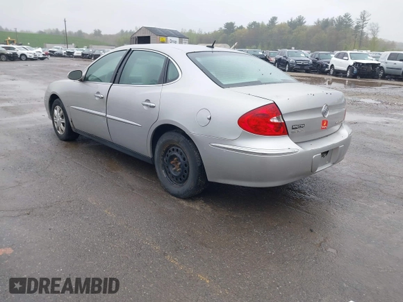 2008 Buick LaCrosse CX with VIN 2G4WC582981203100, listed as a IAAI auction lot 42186417 with 162,361 mi miles. Bid and sale history available at carsss.com. Image 3.