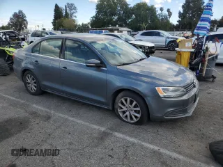 2013 Volkswagen Jetta SE with VIN 3VWDP7AJ8DM360372, listed as a Copart auction lot 51796725 with 66,981 mi miles and Non repairable. Bid and sale history available at DreamBid. Image 4.