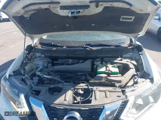 2017 Nissan Rogue SL with VIN 5N1AT2MV3HC825257, listed as a IAAI auction lot 40379208 with 109,784 mi miles. Bid and sale history available at carsss.com. Image 10.