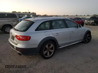 2013 Audi allroad Premium Plus with VIN WA1UFAFL3DA138326, listed as a Copart auction lot 82768894 with 128,471 mi miles and Salvage Title. Bid and sale history available at carsss.com. Image 3.