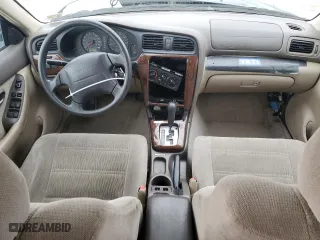 2001 Subaru Legacy Wagon Outback w/RB Equip with VIN 4S3BH665817631532, listed as a Copart auction lot 82431594 with 186,004 mi miles and Salvage Title. Bid and sale history available at carsss.com. Image 8.