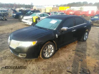 2011 Lincoln MKZ z VIN 3LNHL2GC6BR766674, wystawiony jako IAAI lot #41171302 z przebiegiem 250 324 mil mil oraz . Historia ofert i sprzedaży dostępna na DreamBid. Obrazek 2.