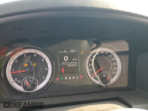 2022 Ram 1500 Express z VIN 3C6JR6AG8NG239024, wystawiony jako Copart lot #58203275 z przebiegiem 98 492 mil mil oraz Szkoda całkowita • Salvage title. Historia ofert i sprzedaży dostępna na DreamBid. Obrazek 9.