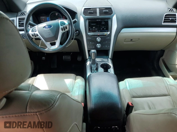2015 Ford Explorer XLT with VIN 1FM5K7D87FGC53272, listed as a Copart auction lot 53465955 with 180,210 mi miles and Salvage Title. Bid and sale history available at DreamBid. Image 8.