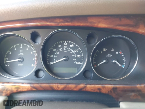 2007 Jaguar XJ with VIN SAJWA79B27SH14560, listed as a IAAI auction lot 41442056 with 1 mi miles. Bid and sale history available at carsss.com. Image 7.