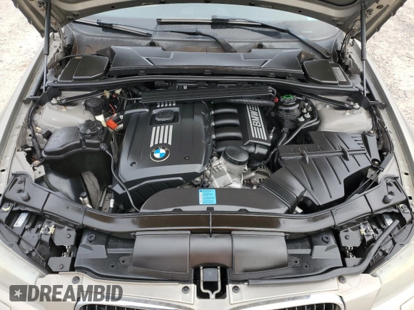 2011 BMW 3 Series 328i xDrive with VIN WBAUU3C53BA541651, listed as a Copart auction lot 88011515 with 232,279 mi miles and Salvage Title. Bid and sale history available at DreamBid. Image 12.