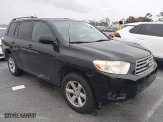 2009 Toyota Highlander with VIN JTEES41A092111031, listed as a IAAI auction lot 42038881 with 195,140 mi miles. Bid and sale history available at carsss.com. Image 1.