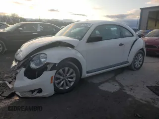 2013 Volkswagen Beetle Entry with VIN 3VWFP7AT1DM639849, listed as a Copart auction lot 86626324 with 135,645 mi miles and Salvage Title. Bid and sale history available at DreamBid. Image 1.
