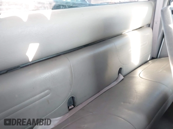 1999 Ford F-250 XL с VIN 1FTNX20L2XEC69055, выставлен на аукционе IAAI как лот 42013501 с пробегом 261 851 миль миль и . История ставок и продаж доступна на DreamBid. Изображение 8.