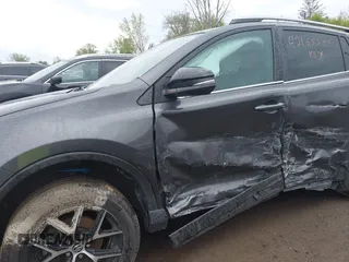 2017 Toyota RAV4 SE с VIN 2T3JFREV7HW669529, выставлен на аукционе IAAI как лот 42155284 с пробегом 64 272 миль миль и . История ставок и продаж доступна на DreamBid. Изображение 6.