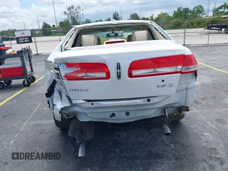 2011 Lincoln MKZ с VIN 3LNHL2GC6BR760941, выставлен на аукционе IAAI как лот 42742212 с пробегом 147 117 миль миль и . История ставок и продаж доступна на DreamBid. Изображение 6.