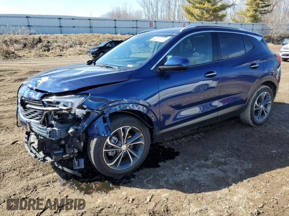 2022 Buick Encore GX Essence с VIN KL4MMFSL7NB040646, выставлен на аукционе Copart как лот 48510985 с пробегом 33 818 миль миль и На запчасти • Non repairable. История ставок и продаж доступна на DreamBid. Изображение 1.