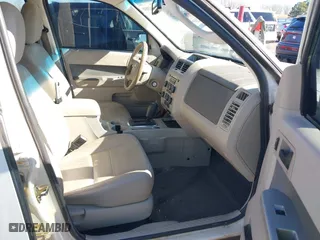 2010 Ford Escape XLT with VIN 1FMCU0D72AKC62810, listed as a IAAI auction lot 41343848 with 227,622 mi miles. Bid and sale history available at carsss.com. Image 5.