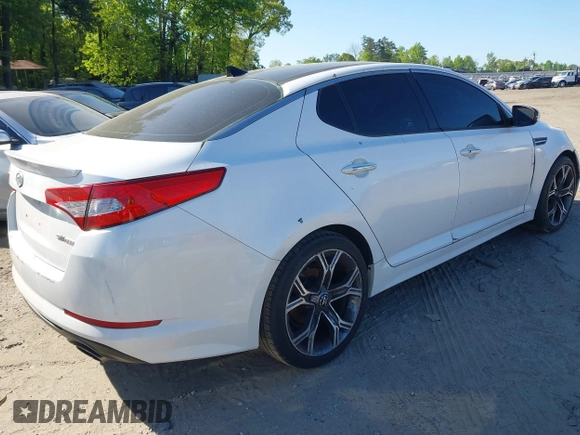 2012 Kia Optima SX with VIN 5XXGR4A60CG007631, listed as a IAAI auction lot 42053550 with 228,015 mi miles and . Bid and sale history available at carsss.com. Image 4.